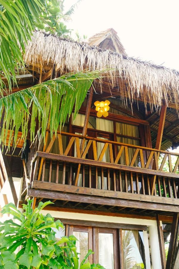 Harana Surf Resort General Luna  Esterno foto