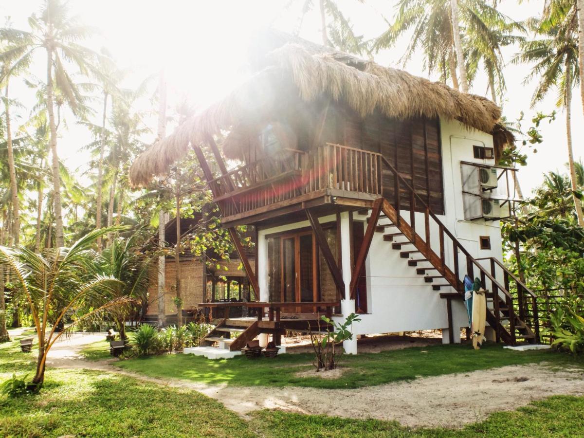Harana Surf Resort General Luna  Esterno foto